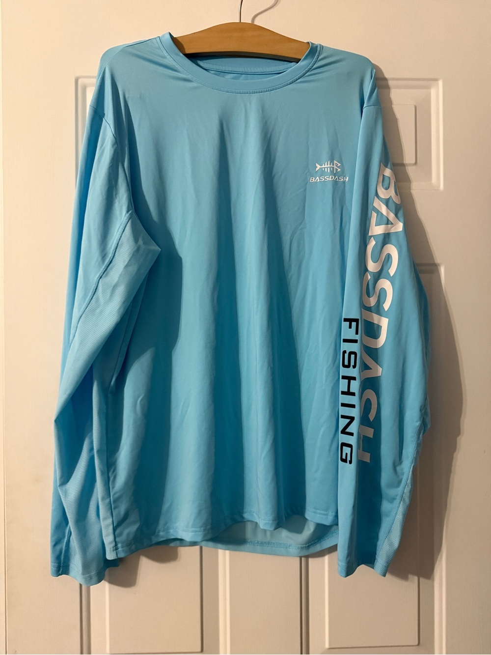 BASSDASH Long Sleeve Fishing Shirt SPF 50+ Blue White Logo Mens XL